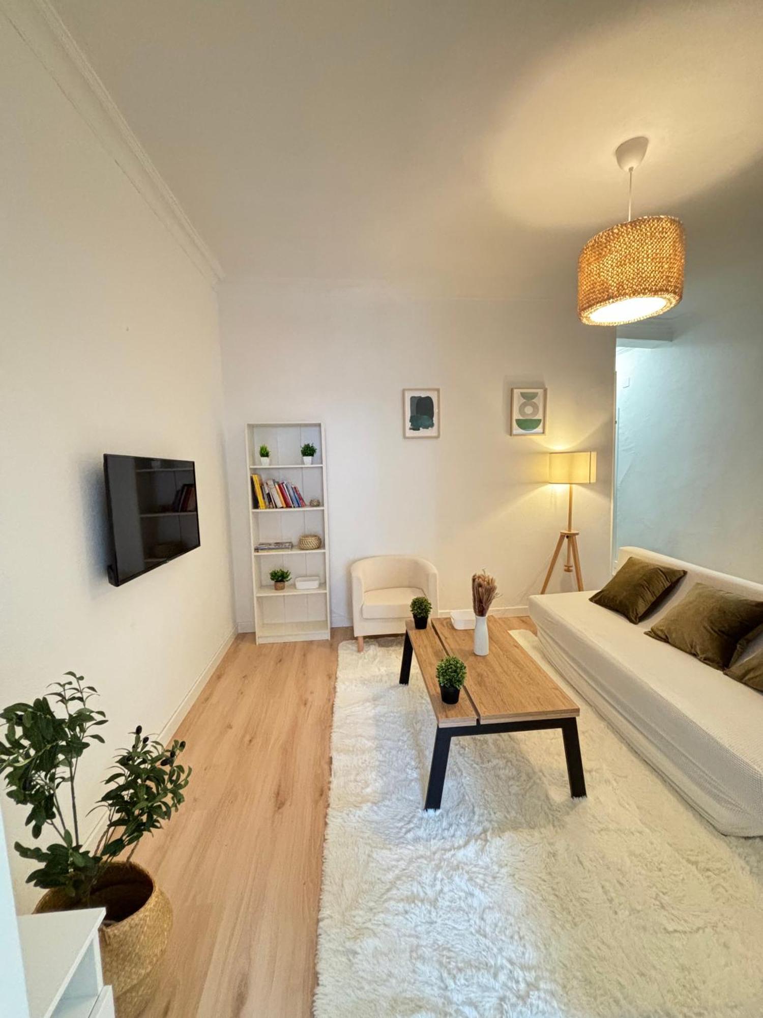 Apartamento Familiar Reformado En El Centro, Donostia-ซานเซบาสเตียน ภายนอก รูปภาพ